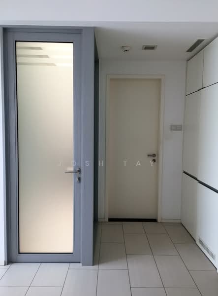 Regency Suites, 36 Kim Tian Road, 1,033 sqft, Office For Rent, by Josh Tay, 21327657 - Entrance - CommercialGuru.com.sg