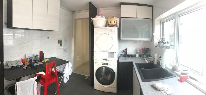 76 Guan Chuan Street, 76 Guan Chuan Street, Alexandra / Commonwealth, 3 Bedrooms, 1,225 sqft, Walk-up Apartment For Rent, by Rosie Tham, 21328302 - PropertyGuru.com.sg
