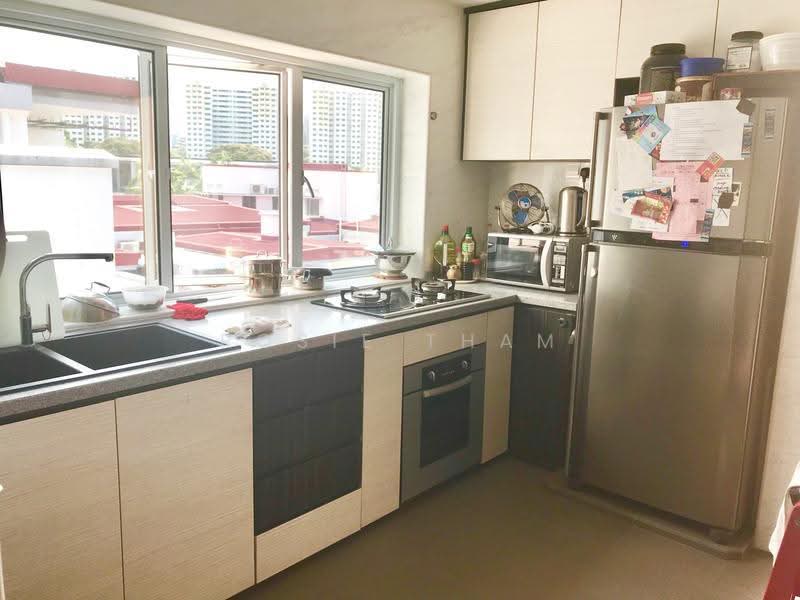 76 Guan Chuan Street, 76 Guan Chuan Street, Alexandra / Commonwealth, 3 Bedrooms, 1,225 sqft, Walk-up Apartment For Rent, by Rosie Tham, 21328302 - PropertyGuru.com.sg