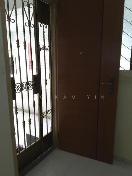 130 Yishun Street 11, 130 Yishun Street 11, Sembawang / Yishun, 2 Bedrooms, 796 sqft, HDB Flat For Rent, by Koo Kam Yin, 21331616 - Upgraded Gate and Door - PropertyGuru.com.sg