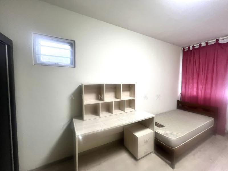 141 Petir Road, 141 Petir Road, Dairy Farm / Bukit Panjang / Choa Chu Kang, Room Rental, 150 sqft, HDB Flat For Rent, by Kat Ng 黄秀芳, 21334039 - Bedroom - PropertyGuru.com.sg