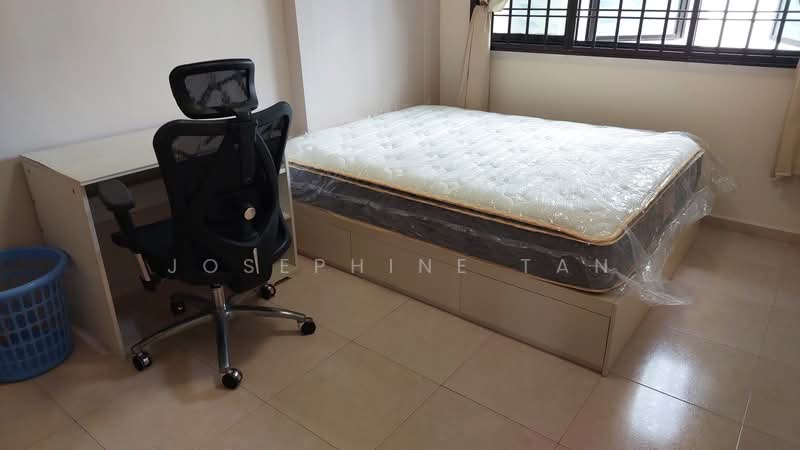350 Ang Mo Kio Street 32, 350 Ang Mo Kio Street 32, Room Rental, 200 sqft, HDB Flat For Rent, by Josephine Tan, 21337222 - PropertyGuru.com.sg