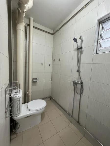 113 Pending Road, 113 Pending Road, Dairy Farm / Bukit Panjang / Choa Chu Kang, 3 Bedrooms, 1,118 sqft, HDB Flat For Rent, by Vera Loh, 21339163 - Bathroom - PropertyGuru.com.sg