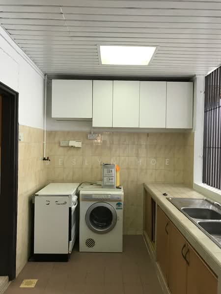 Single Storey Bungalow at Chestnut Crescent, Chestnut Crescent, 3 Bedrooms, 2,500 sqft, Bungalow House For Rent, by Jeslyn Hoe, 21339340 - PropertyGuru.com.sg