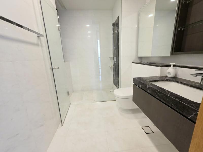 Marina One Residences, 21 Marina Way, Boat Quay / Raffles Place / Marina, 2 Bedrooms, 1,119 sqft, Condominium For Rent, by Jolene Hoo, 21339422 - Bathroom - PropertyGuru.com.sg