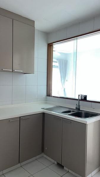 Starville, 66 Lengkong Tiga, Eunos / Geylang / Paya Lebar, 3 Bedrooms, 1,216 sqft, Condominium For Rent, by Jess Yang, 21342354 - Kitchen - PropertyGuru.com.sg