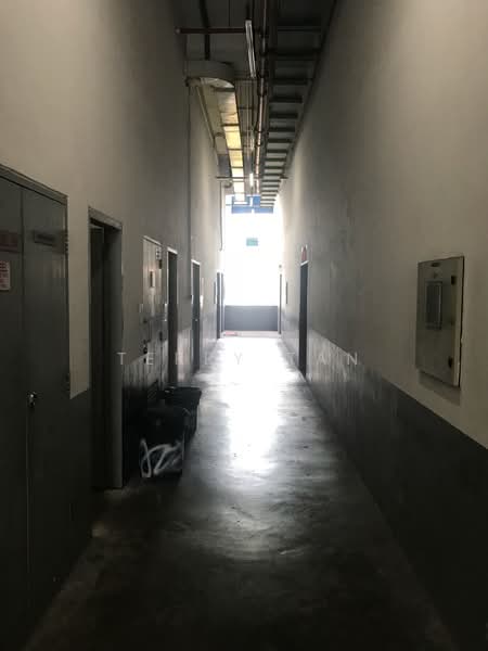 Heng Loong Building, 61 Bukit Batok Crescent, 1,927 sqft, Light Industrial (B1) For Rent, by Terry Tan, 21345391 - CommercialGuru.com.sg