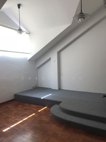 Kingswear Ave, , 6 Bedrooms, 3,800 sqft, Terraced House For Rent, by Charlee Ng, 21346005 - PropertyGuru.com.sg