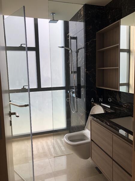 Master Toilet