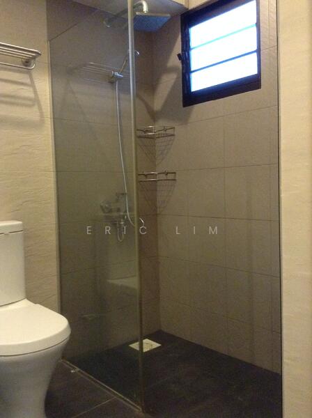 109B Depot Road, 109B Depot Road, 4 Bedrooms, 1,248 sqft, HDB Flat For Rent, by Eric Lim, 21347820 - Master Bedroom Bathroom - PropertyGuru.com.sg
