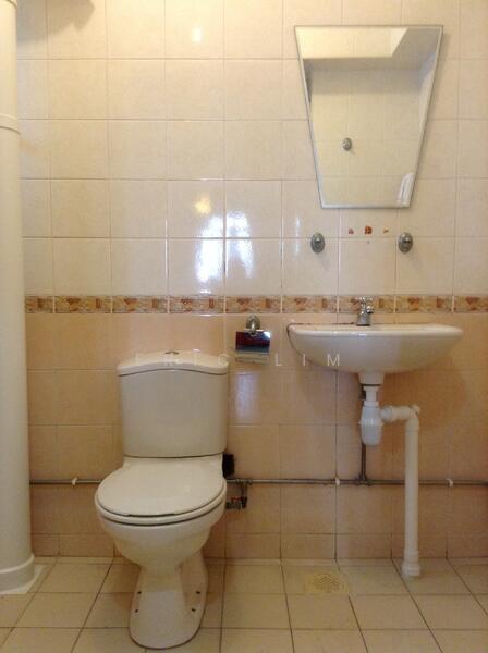 109B Depot Road, 109B Depot Road, 4 Bedrooms, 1,248 sqft, HDB Flat For Rent, by Eric Lim, 21347820 - Common Toilet - PropertyGuru.com.sg