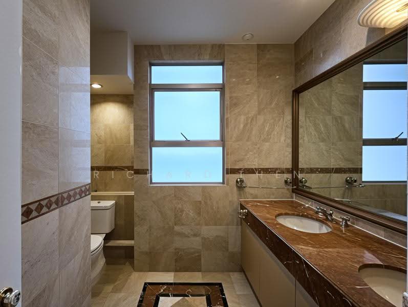 Leonie Condotel, 2 Leonie Hill Road, Orchard / River Valley, 4 Bedrooms, 2,722 sqft, Condominium For Rent, by Richard Then, 21349278 - Bathroom - PropertyGuru.com.sg