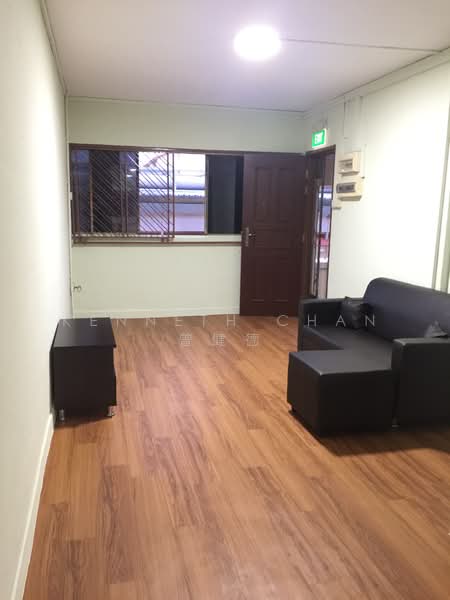 503 Jurong West Avenue 1, 503 Jurong West Avenue 1, 2 Bedrooms, 947 sqft, HDB Flat For Rent, by Kenneth Chan 曾健德, 21351962 - Blk 503 Living Hall / Room - PropertyGuru.com.sg