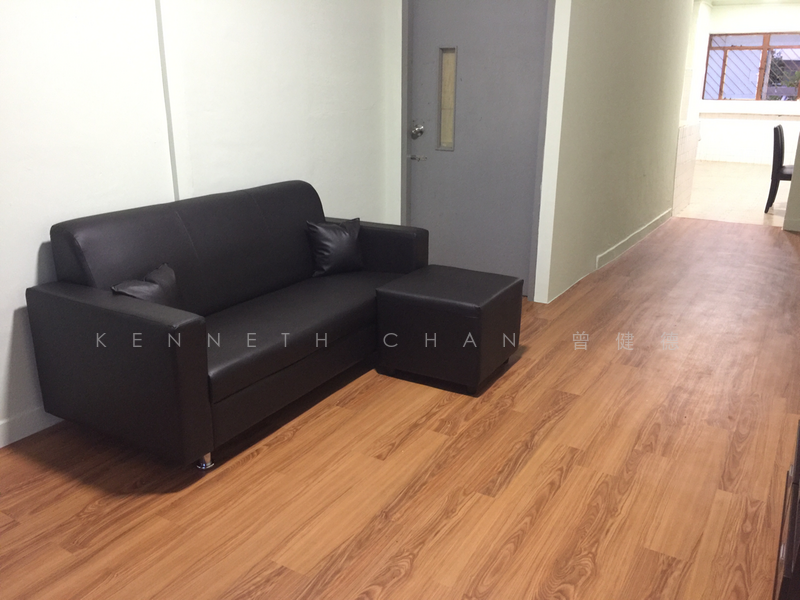 503 Jurong West Avenue 1, 503 Jurong West Avenue 1, 2 Bedrooms, 947 sqft, HDB Flat For Rent, by Kenneth Chan 曾健德, 21351962 - Blk 503 Living Hall / Room - PropertyGuru.com.sg