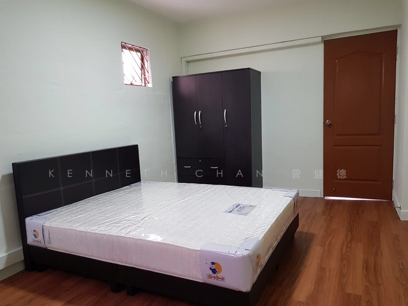 503 Jurong West Avenue 1, 503 Jurong West Avenue 1, 2 Bedrooms, 947 sqft, HDB Flat For Rent, by Kenneth Chan 曾健德, 21351962 - Blk 503 Master Bedroom - PropertyGuru.com.sg
