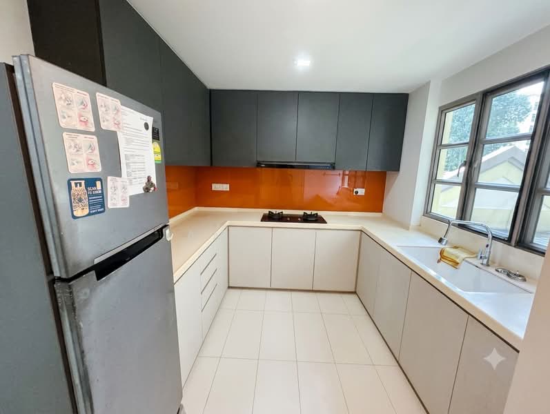 Azalea Park Condo, 14 Flora Road, 3 Bedrooms, 1,335 sqft, Condominium For Rent, by Amy Teo, 21354895 - PropertyGuru.com.sg