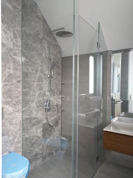 Victoria Park Villas, Coronation Road, 5 Bedrooms, 4,187 sqft, Semi-Detached House For Rent, by Derrick Tang, 21358493 - PropertyGuru.com.sg