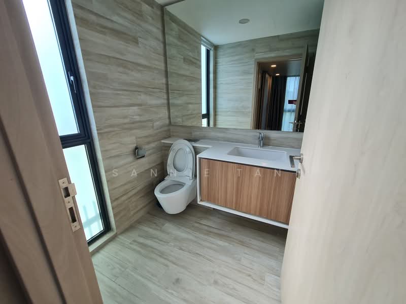 J Gateway, 2 Gateway Drive, 2 Bedrooms, 678 sqft, Condominium For Rent, by Sannie Tan, 21362112 - PropertyGuru.com.sg