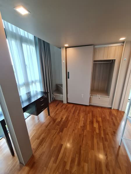 J Gateway, 2 Gateway Drive, 2 Bedrooms, 678 sqft, Condominium For Rent, by Sannie Tan, 21362112 - PropertyGuru.com.sg
