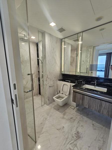 Wallich Residence, 3 Wallich Street, Chinatown / Tanjong Pagar, 1 Bedroom, 646 sqft, Condominium For Rent, by Sannie Tan, 21362130 - Bathroom - PropertyGuru.com.sg