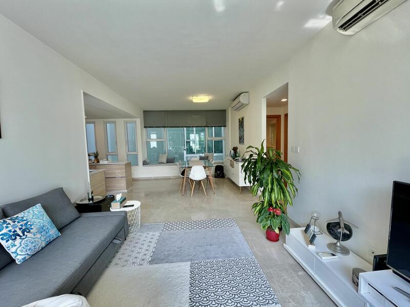 Parc Emily, 5 Mount Emily Road, 2 Bedrooms, 1,001 sqft, Condominium For Sale, by Serene Lim, 21362225 - PropertyGuru.com.sg