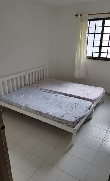 804 Yishun Ring Road, 804 Yishun Ring Road, Sembawang / Yishun, Room Rental, 120 sqft, HDB Flat For Rent, by Janice Heng, 21363888 - PropertyGuru.com.sg