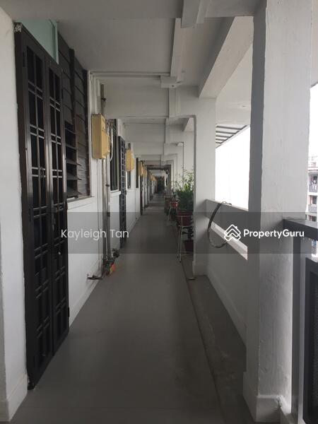 Wide & Uncluttered Corridor