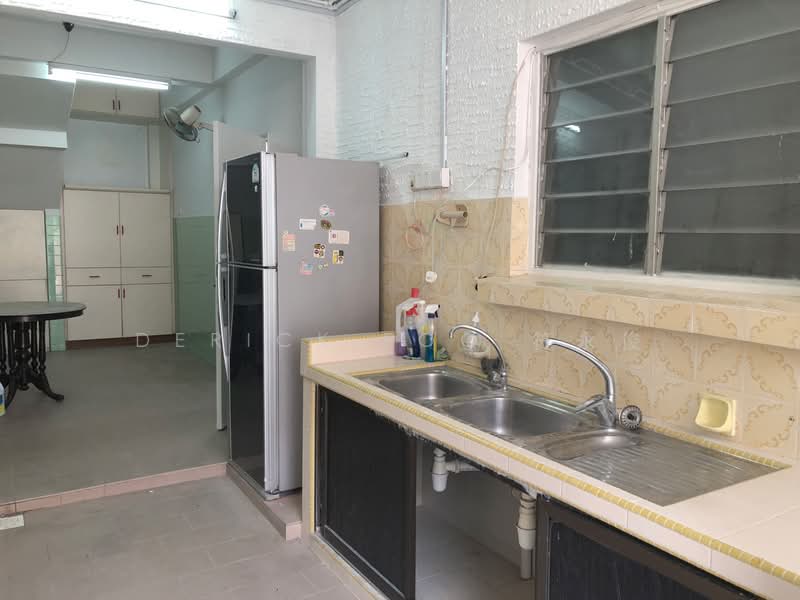 Seaside Park, Jalan Selendang Delima, 4 Bedrooms, 2,300 sqft, Terraced House For Rent, by Derick Foo, 21365547 - PropertyGuru.com.sg