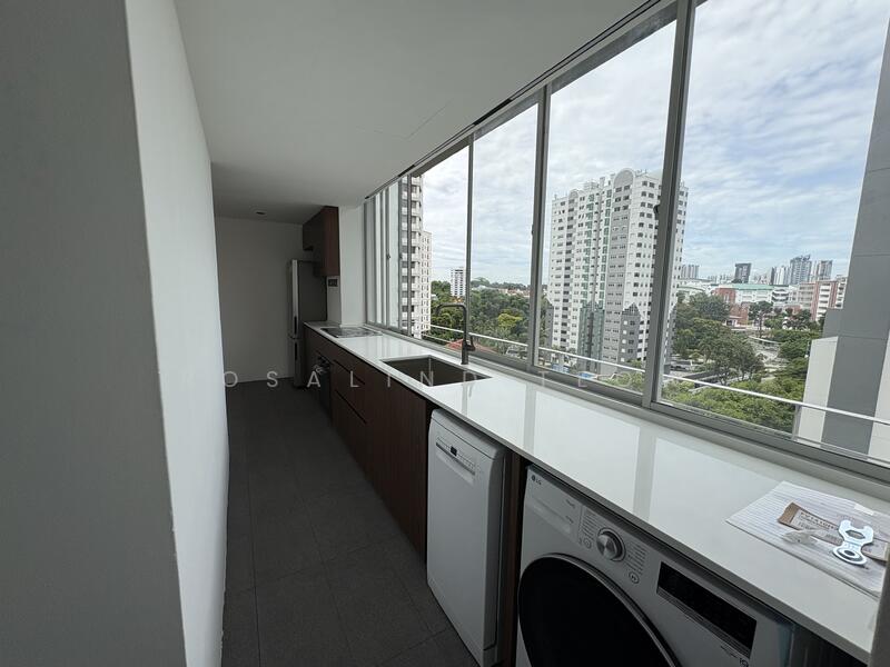 For Rent - Balmoral Crest