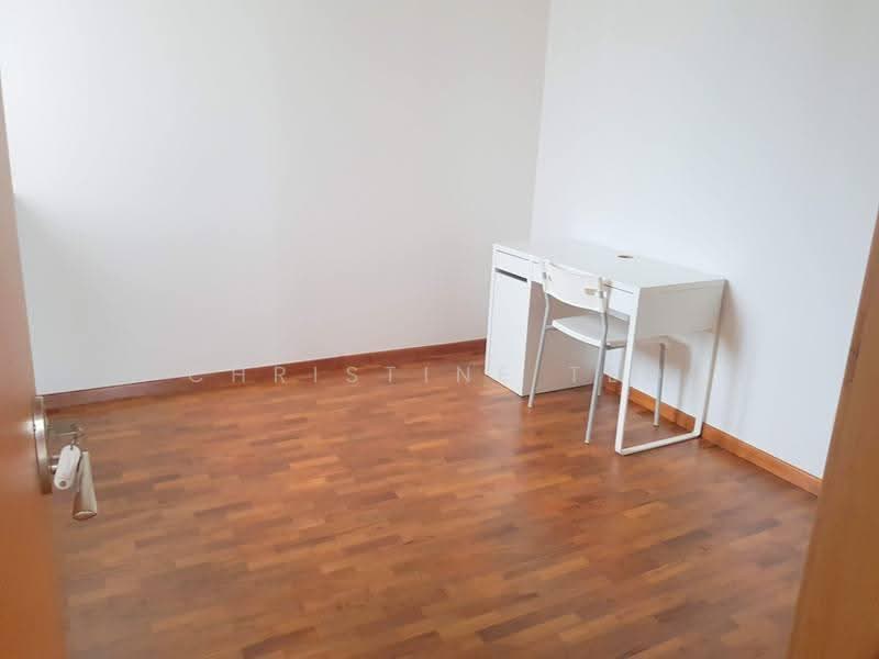 Queens, 12 Stirling Road, Alexandra / Commonwealth, 3 Bedrooms, 1,184 sqft, Condominium For Rent, by Christine Teo, 21377596 - PropertyGuru.com.sg
