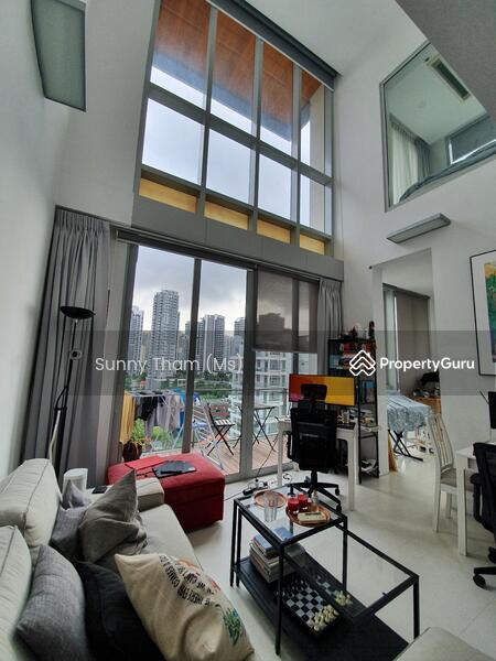 High ceiling 