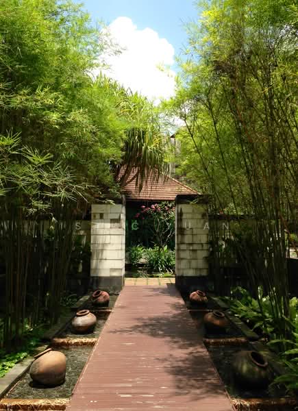 The Cornwall, 2A Cornwall Gardens, Tanglin / Holland / Bukit Timah, 1 Bedroom, 667 sqft, Condominium For Rent, by Isaac Yuan, 21382733 - Timber Pathway - PropertyGuru.com.sg