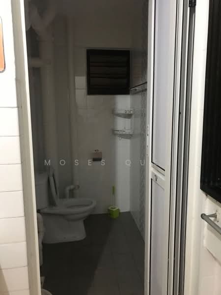 319 Bukit Batok Street 33, 319 Bukit Batok Street 33, 2 Bedrooms, 1,001 sqft, HDB Flat For Rent, by Moses Quek, 21384965 - PropertyGuru.com.sg