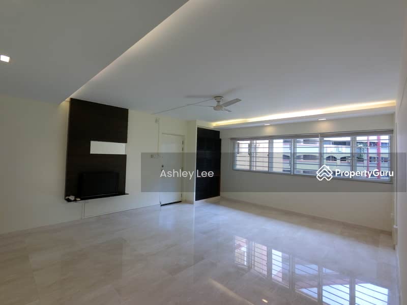 Huge Living Room (Angle 3)