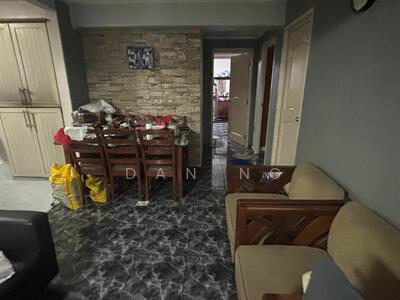 For Rent - 724 Tampines Street 71