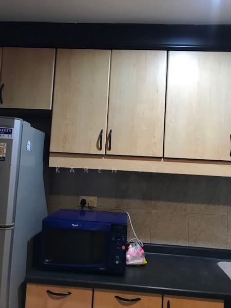 Regent Heights, 52 Bukit Batok East Avenue 5, 2 Bedrooms, 1,023 sqft, Condominium For Rent, by Karen Tse, 21388205 - Kitchen - PropertyGuru.com.sg