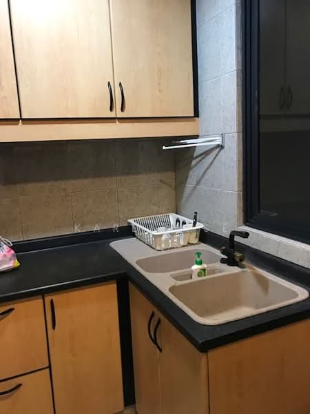 Regent Heights, 52 Bukit Batok East Avenue 5, 2 Bedrooms, 1,023 sqft, Condominium For Rent, by Karen Tse, 21388205 - Kitchen - PropertyGuru.com.sg