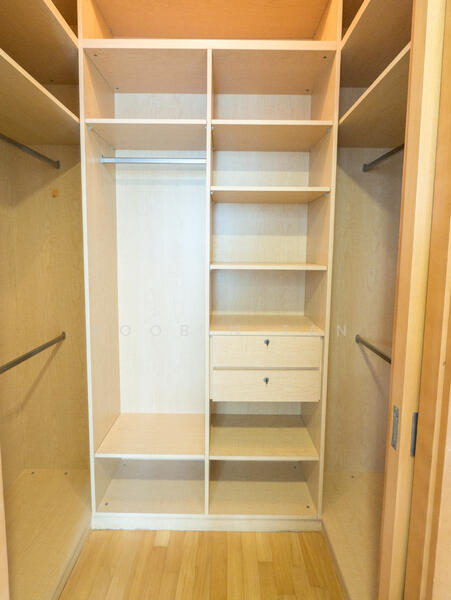 Master Bedroom - Closet