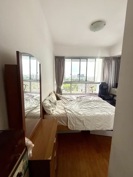 The Parc Condominium, 3 West Coast Walk, 3 Bedrooms, 1,292 sqft, Condominium For Rent, by Florence Zheng Zhen, 21391440 - PropertyGuru.com.sg