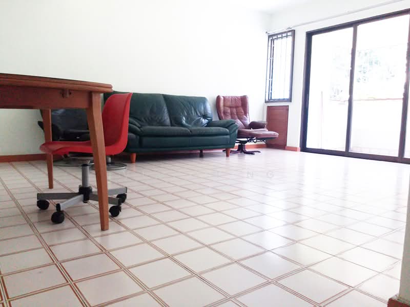 Pine Grove, 1A Pine Grove, 2 Bedrooms, 1,250 sqft, Condominium For Rent, by Vivian Ng, 21391618 - Living room - PropertyGuru.com.sg