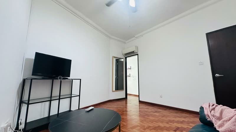 Fengli Gardens, Lorong Ong Lye, Hougang / Punggol / Sengkang, 1 Bedroom, 600 sqft, Terraced House For Rent, by Quincy Sung, 21393994 - PropertyGuru.com.sg