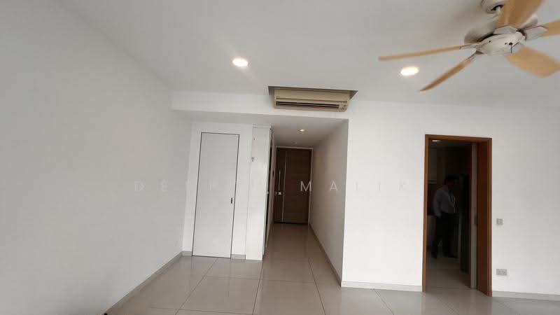 The Metropolitan Condominium, 8 Alexandra View, Alexandra / Commonwealth, 3 Bedrooms, 1,399 sqft, Condominium For Rent, by Deepti Malik, 21398015 - PropertyGuru.com.sg