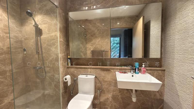 Boathouse Residences, 23 Upper Serangoon View, Hougang / Punggol / Sengkang, 1 Bedroom, 624 sqft, Condominium For Rent, by Connie Chew 周址芩, 21398242 - Bathroom - PropertyGuru.com.sg