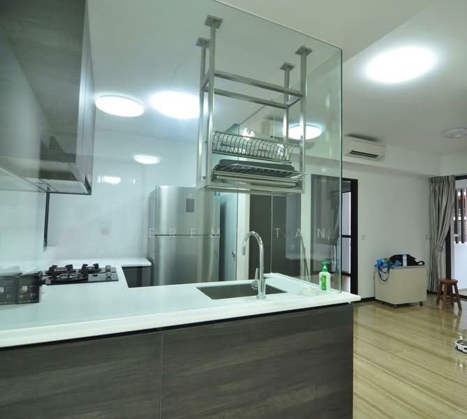 Sims Urban Oasis, 10 Sims Drive, 2 Bedrooms, 650 sqft, Condominium For Rent, by Jeremy Tan, 21401851 - PropertyGuru.com.sg
