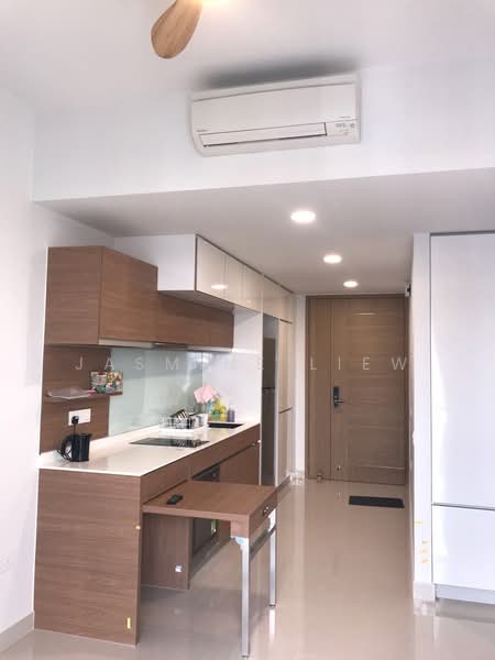 Coco Palms, 19 Pasir Ris Grove, 1 Bedroom, 463 sqft, Condominium For Rent, by Jasmine Liew, 21403061 - Kitchen view - PropertyGuru.com.sg