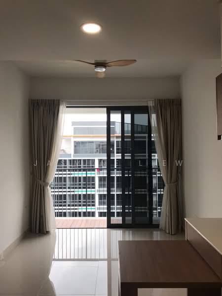 Coco Palms, 19 Pasir Ris Grove, 1 Bedroom, 463 sqft, Condominium For Rent, by Jasmine Liew, 21403061 - Living Hall - PropertyGuru.com.sg