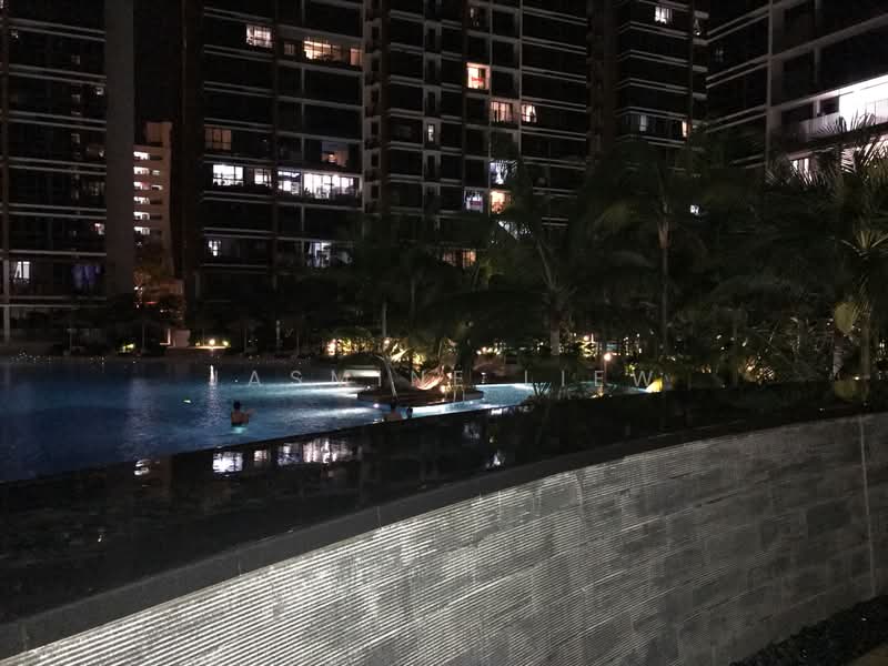 Coco Palms, 19 Pasir Ris Grove, 1 Bedroom, 463 sqft, Condominium For Rent, by Jasmine Liew, 21403061 - Night View - PropertyGuru.com.sg