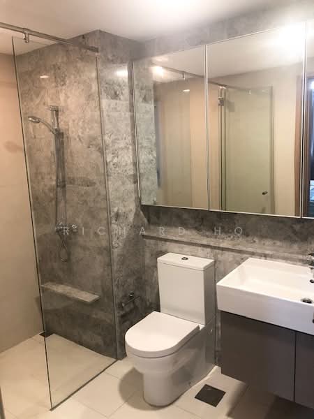 Q Bay Residences, 1 Tampines Street 86, 3 Bedrooms, 904 sqft, Condominium For Rent, by Richard Ho, 21404417 - Attached toilet - PropertyGuru.com.sg