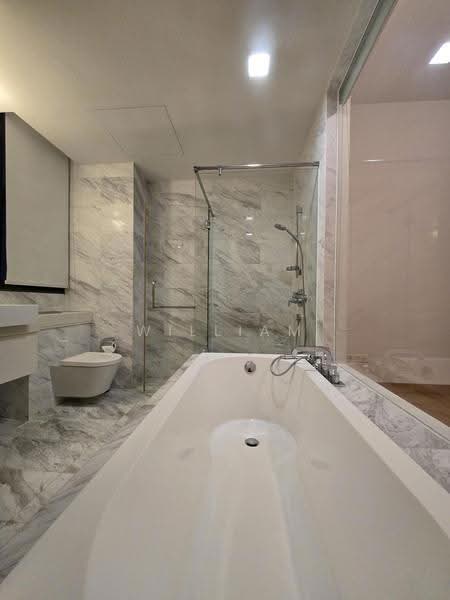 Buckley 18, 18 Buckley Road, Newton / Novena, 2 Bedrooms, 1,055 sqft, Apartment For Rent, by William Tan, 21411298 - Bathroom - PropertyGuru.com.sg