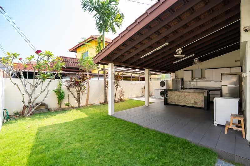 Beautiful Semi Detach Landed House, Jalan Jermin, Macpherson / Potong Pasir, 4 Bedrooms, 4,055 sqft, Semi-Detached House For Rent, by Ken CHONG, 21413336 - PropertyGuru.com.sg